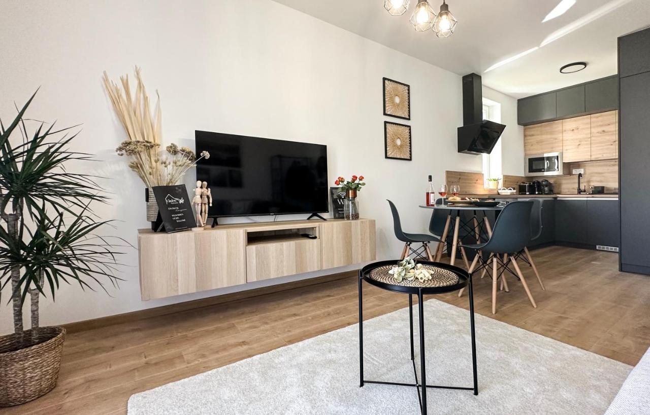 Linden Apartman 002 - Adults Only Mosonmagyarovar Luaran gambar