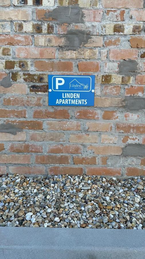 Linden Apartman 002 - Adults Only Mosonmagyarovar Luaran gambar